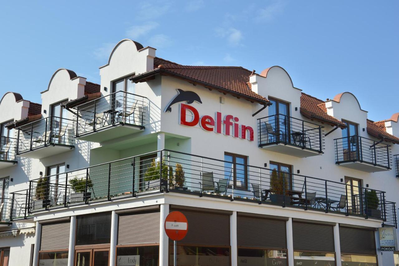 ミエンジボジェ Delfin Bed & Breakfast エクステリア 写真