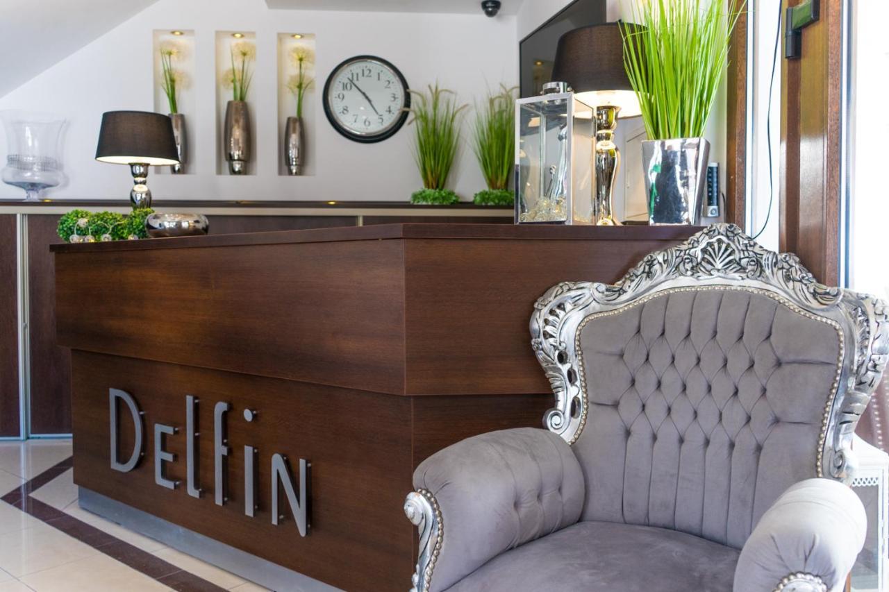 ミエンジボジェ Delfin Bed & Breakfast エクステリア 写真